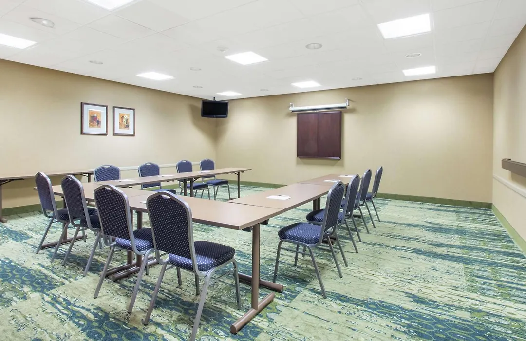 Hampton Inn & Suites Albany-Airport-1