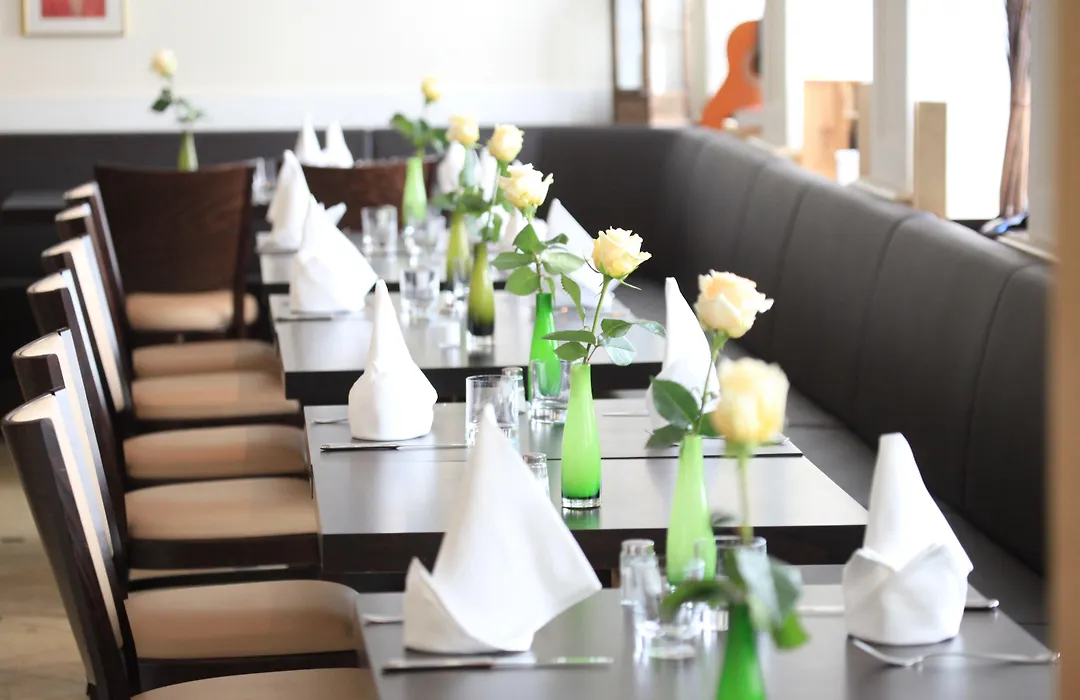 Hotel An Der Oper-1