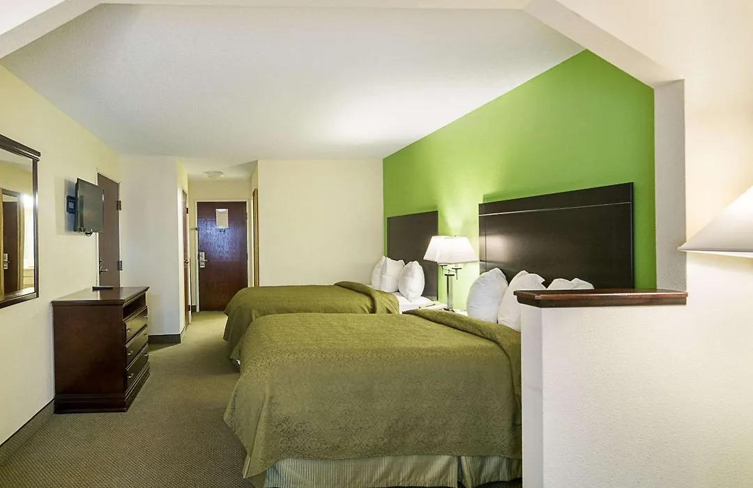 Quality Inn & Suites Harvey - Chicago Southland-1
