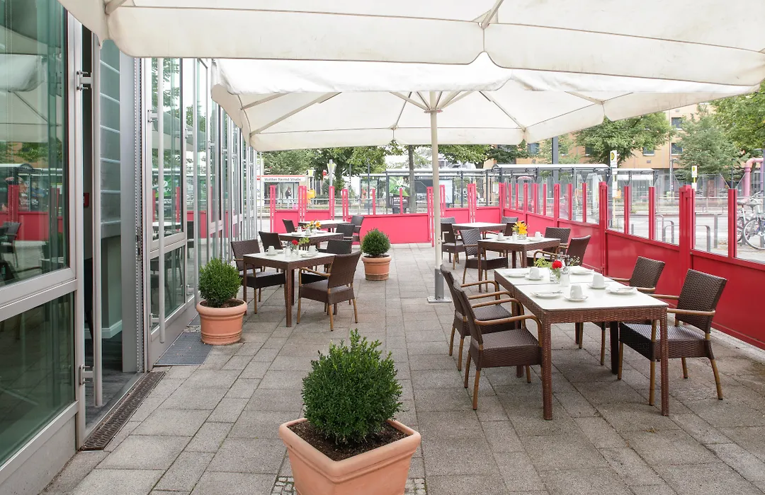 Airporthotel Berlin-Adlershof-1