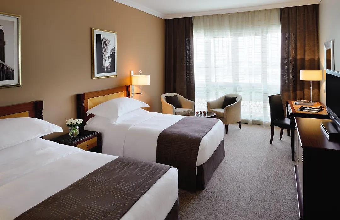 Mövenpick Hotel&Apartments Bur Dubai-1