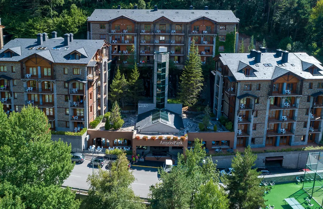 Aparthotel Anyospark Mountain & Wellness Resort-1