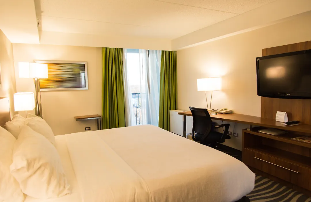 Holiday Inn Winnipeg - Airport West By Ihg-1