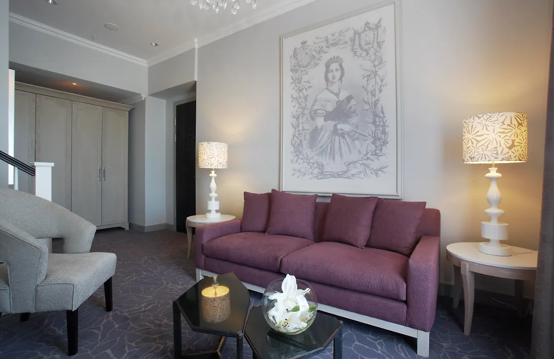 Queen Victoria Hotel by NEWMARK-1