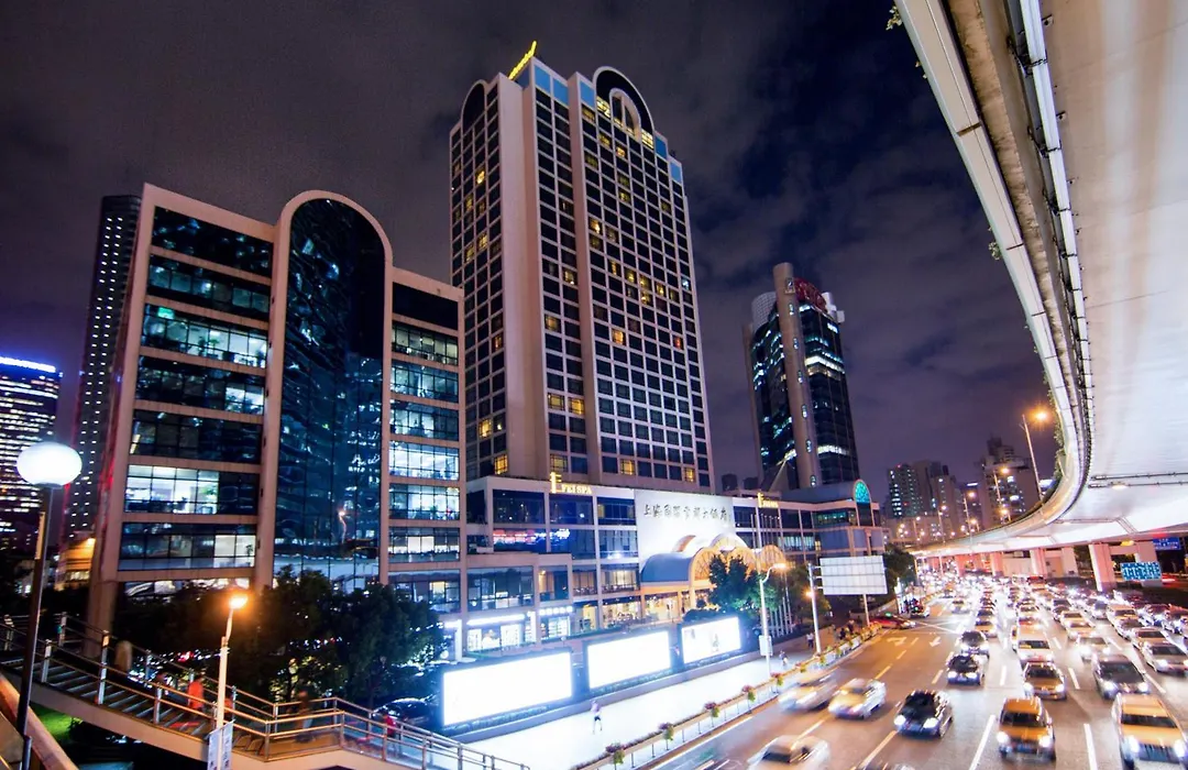 Hotel Equatorial Shanghai-1