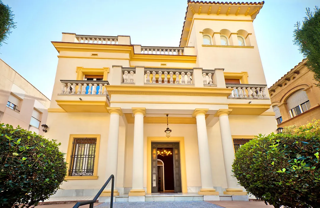 Villa Victoria Barcelona-1