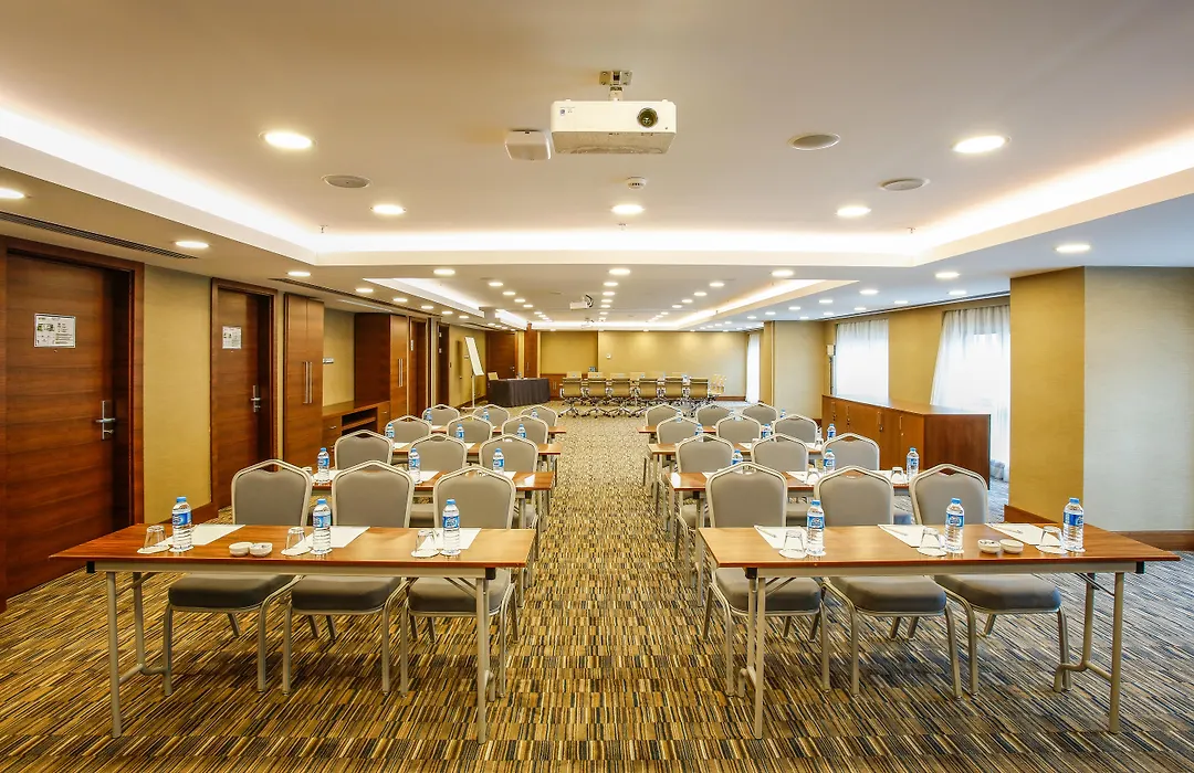 Dedeman Bostanci Istanbul Hotel & Convention Center-1