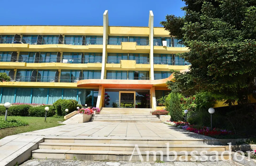 Hotel Ambassador - Free Parking-1