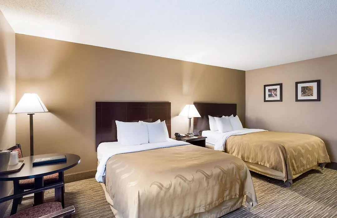 Quality Inn I-70 Near Kansas Speedway-1