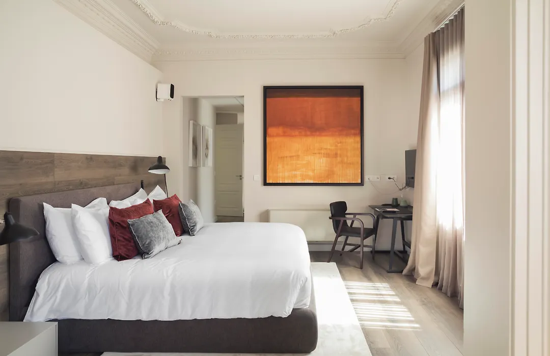 Casagrand Luxury Apartments Barcelona-1