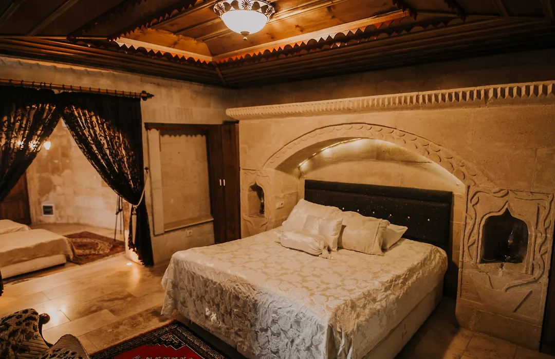 Holiday Cave Hotel-1