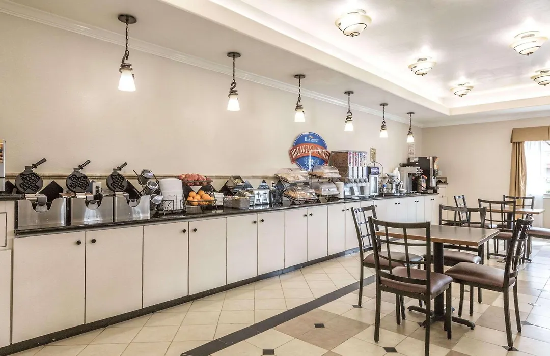 Baymont By Wyndham Galveston-1