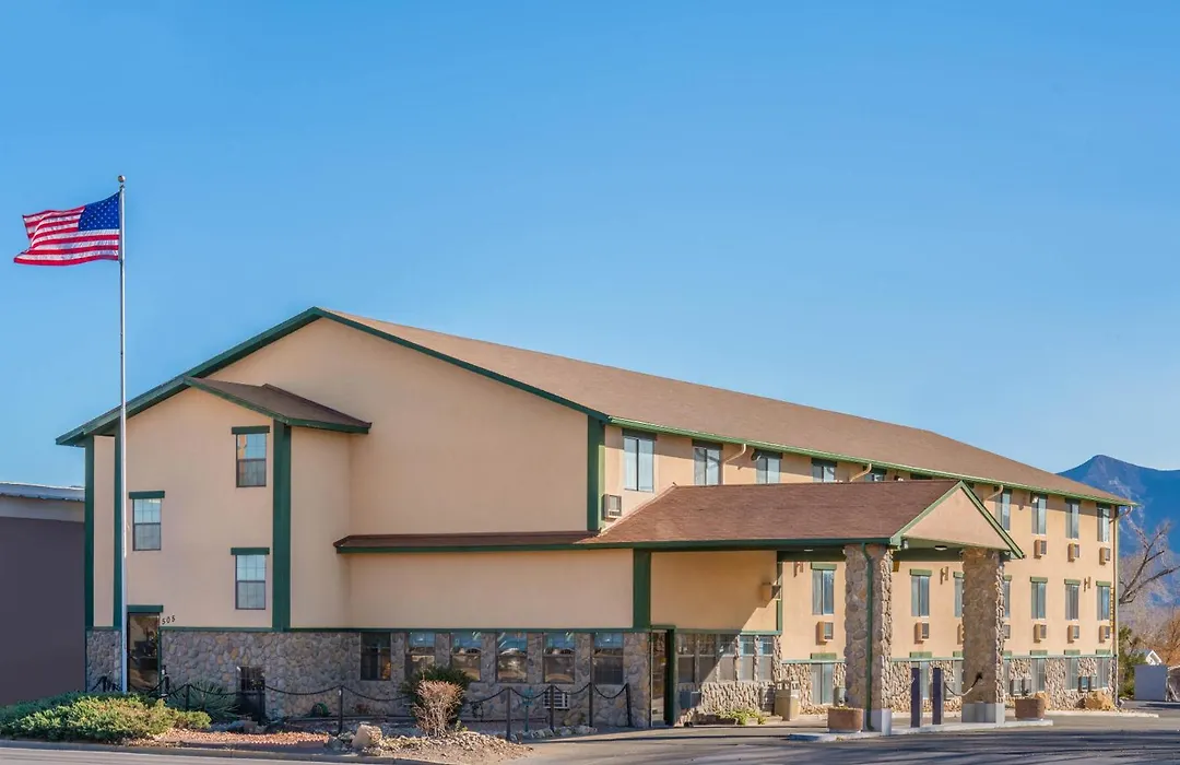Super 8 By Wyndham Cortez/Mesa Verde Area-1