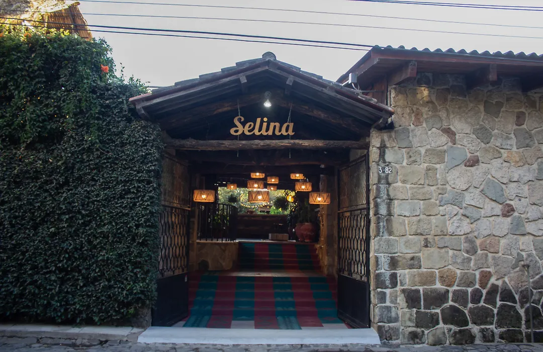 Socialtel Atitlan-1