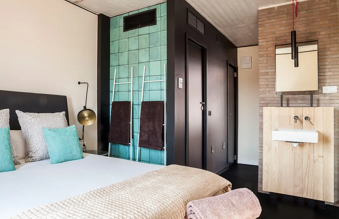 Bastardo Hostel-1