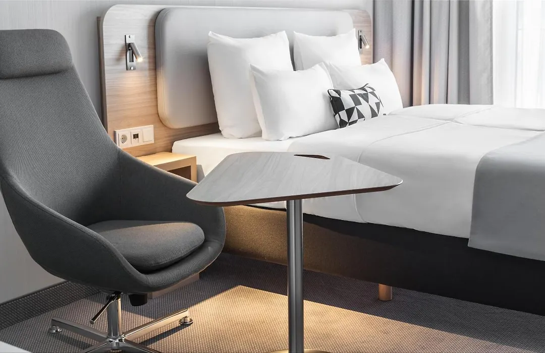 Holiday Inn Express Duesseldorf - Hauptbahnhof By Ihg-1
