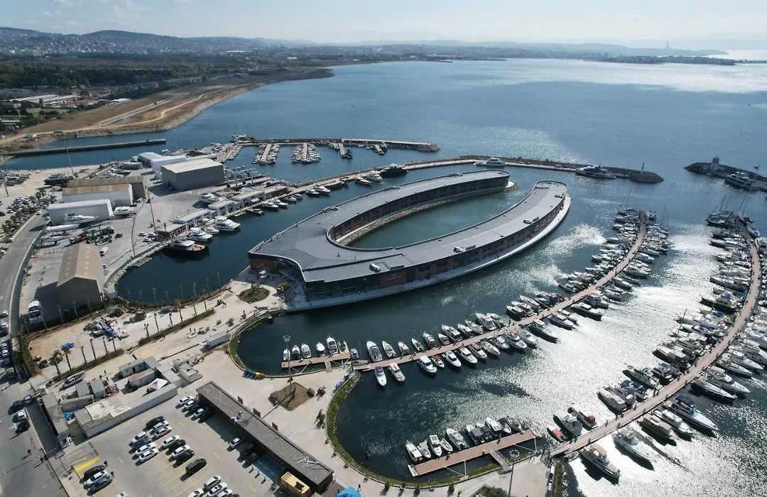 Crowne Plaza Istanbul Tuzla Viaport Marina By Ihg-1