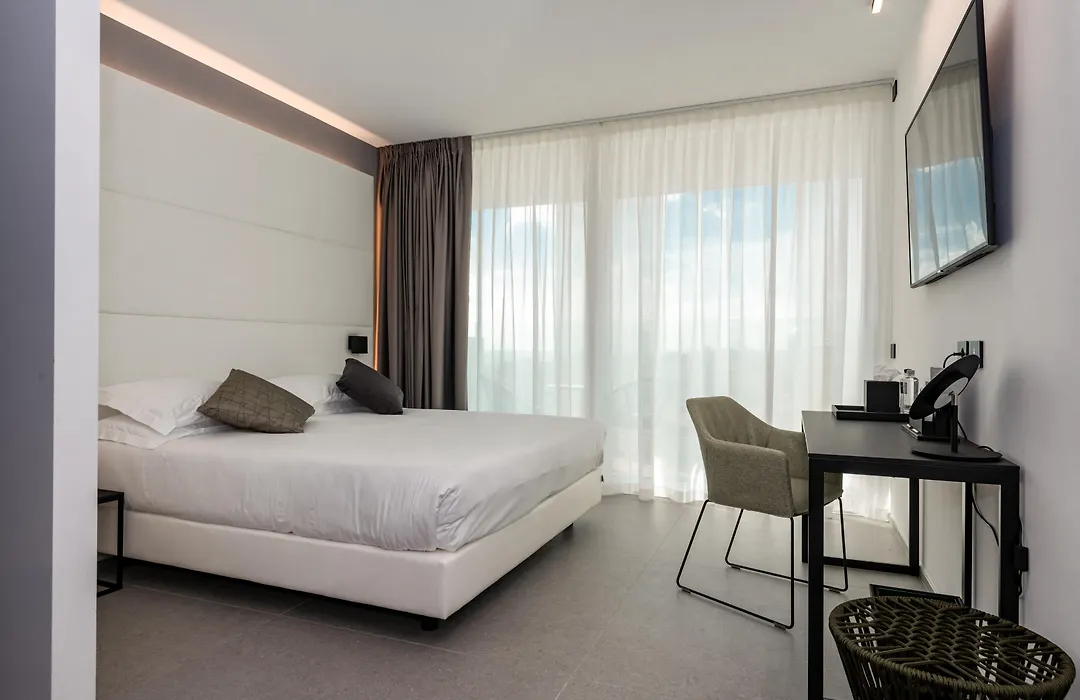 J44 Lifestyle Hotel-1