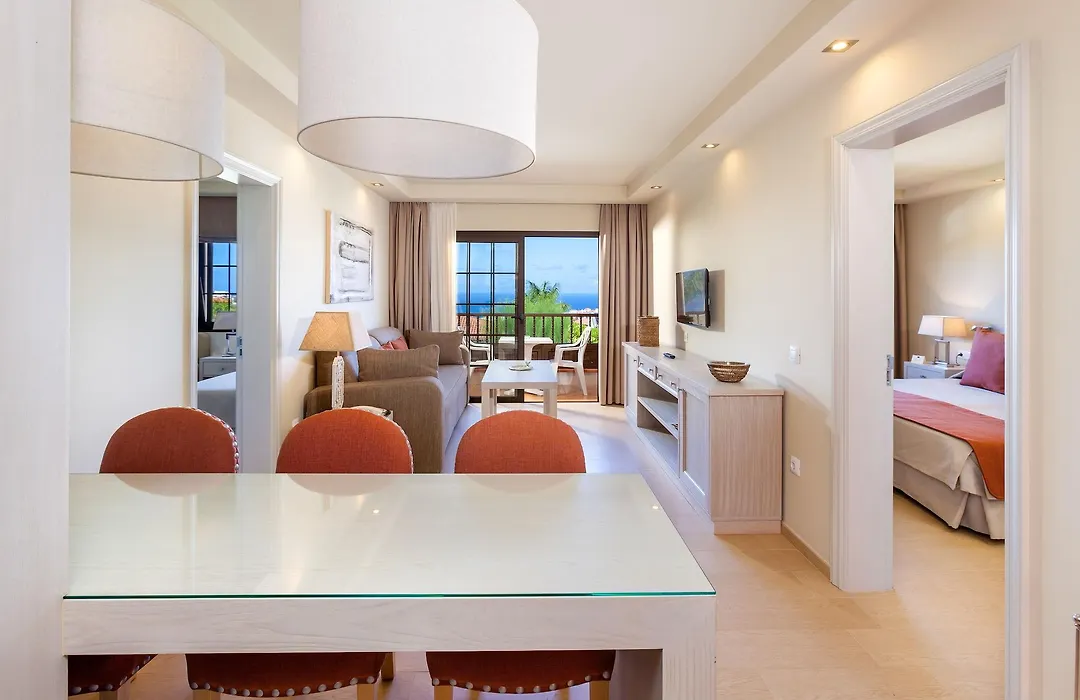 Apartamentos Ambassador-1