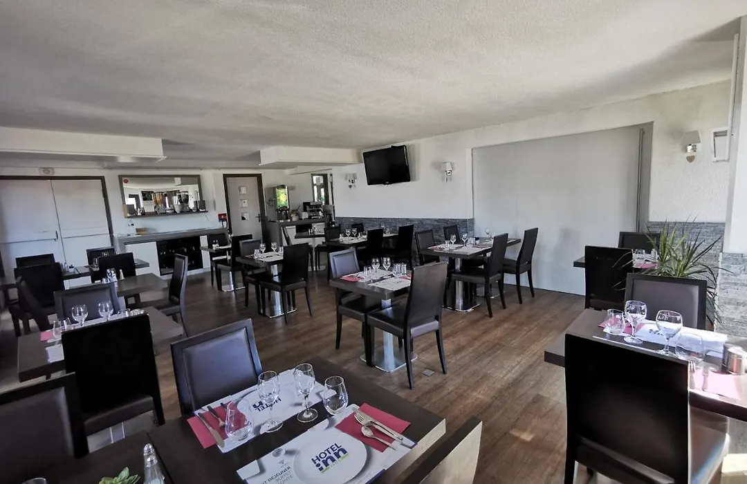 Hotel Inn Design & Restaurant Langres-1
