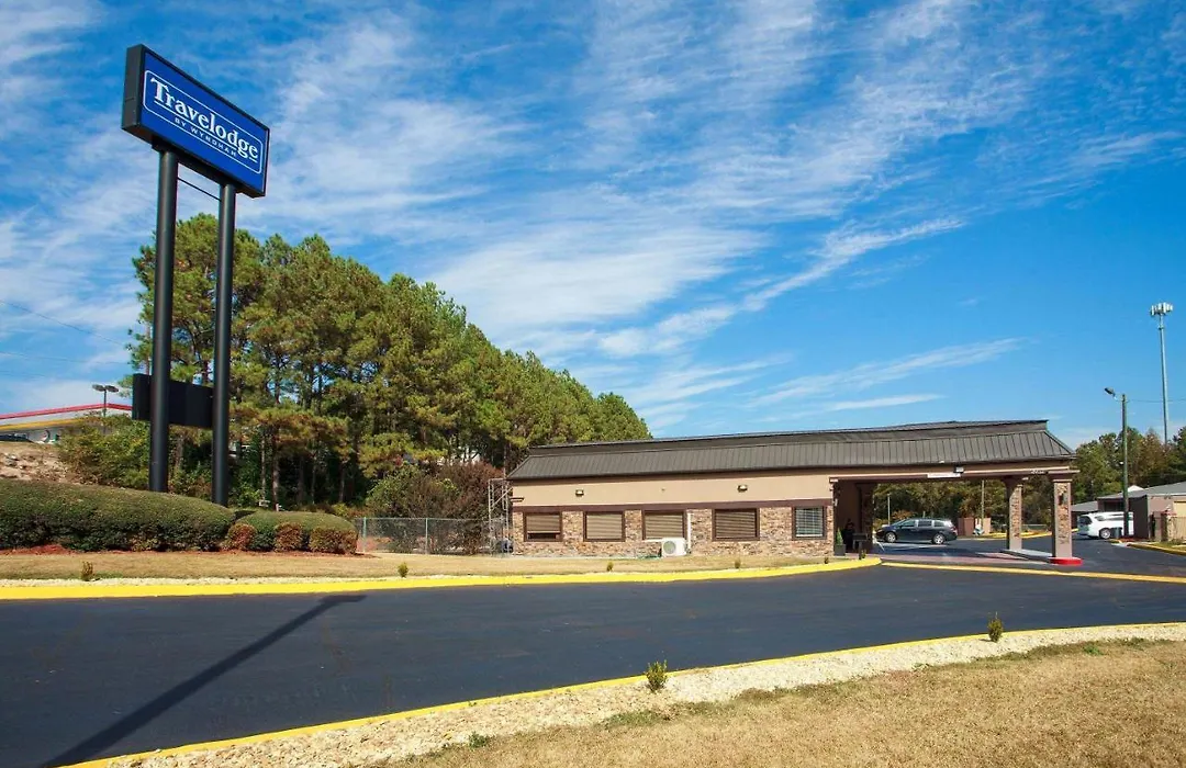 Travelodge By Wyndham Macon West-1