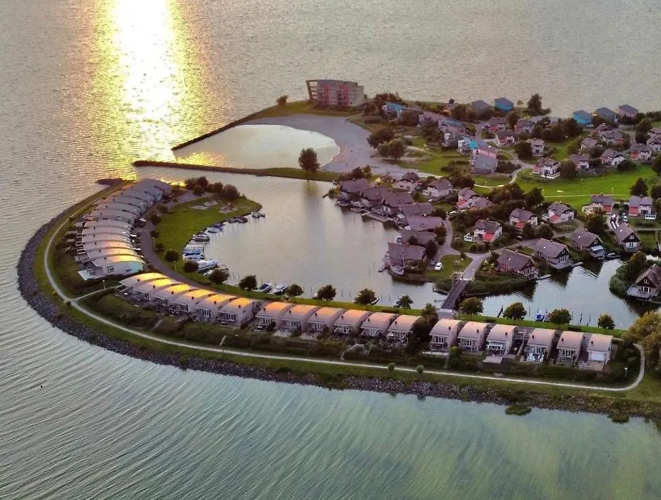 Beach Resort Makkum-1