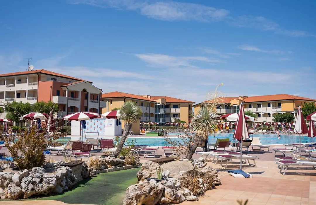 Pini Village Lido Altanea-1
