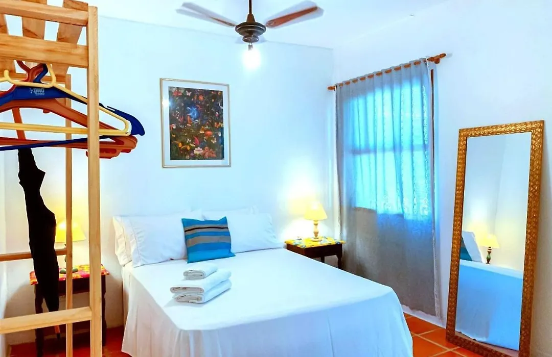 Elephant GuestHouse Beira Mar - Suítes com Café da Manhã-1