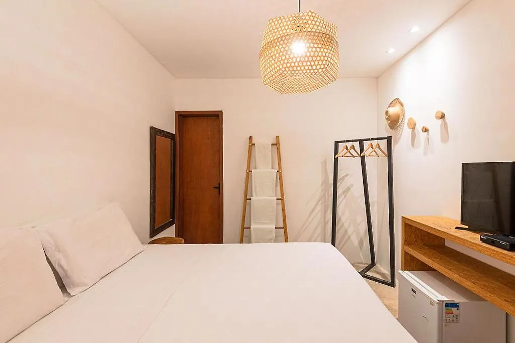 Hostel Noronha 350-1