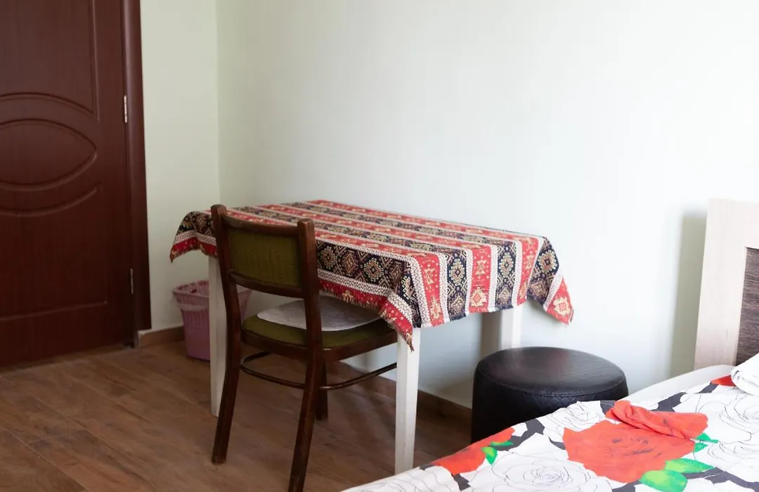 Center Hostel And Tours-1