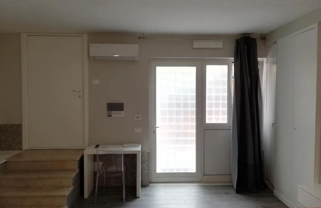 Guest House Piazza Bologna-1