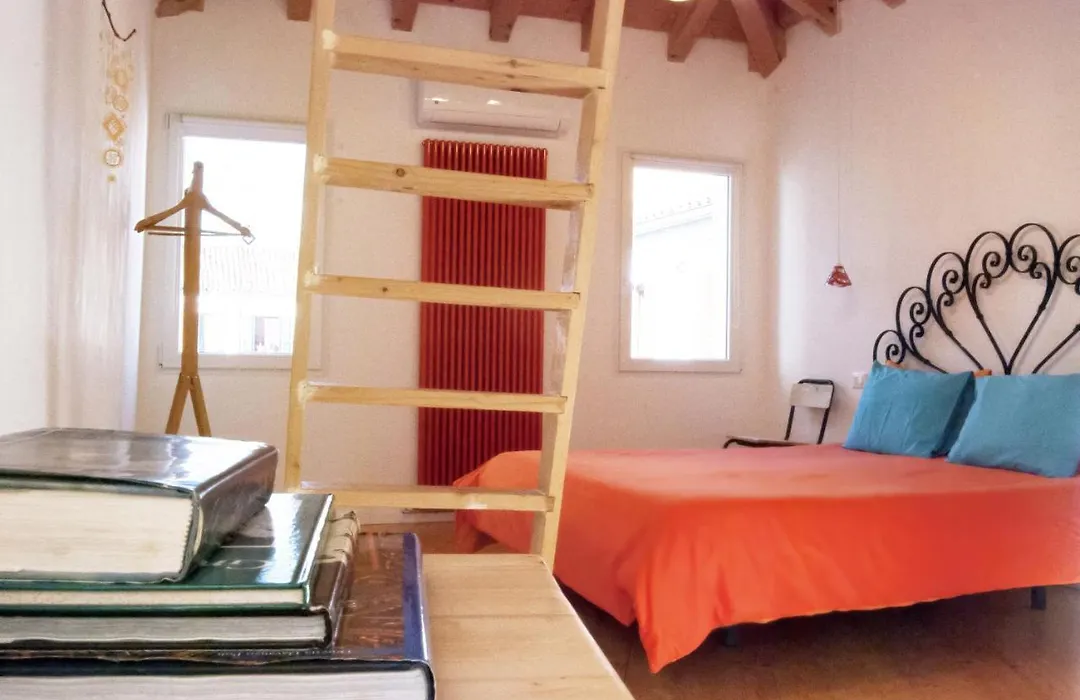 Casa arancione a Burano-1