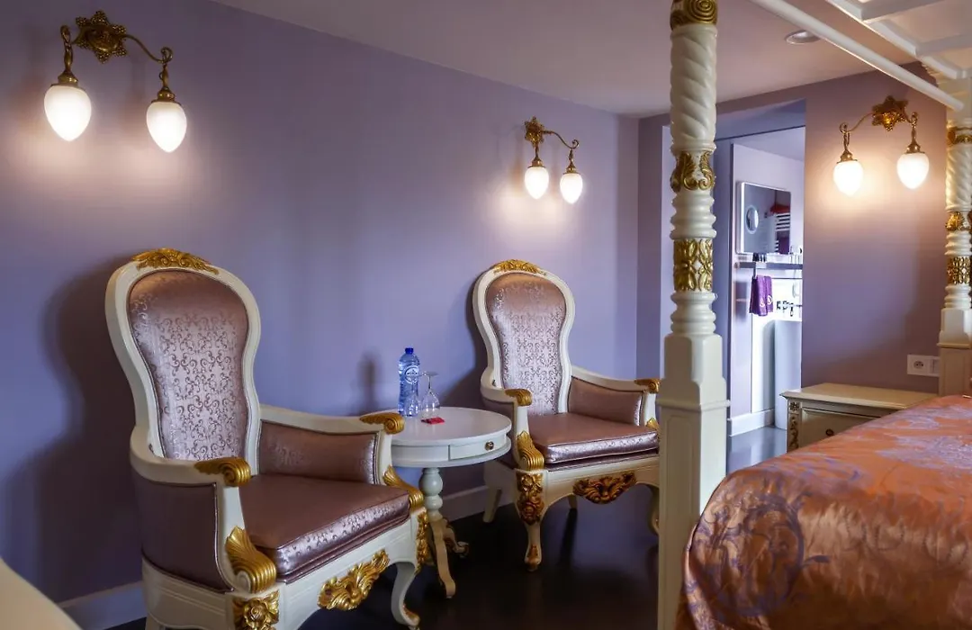 Bruges Luxury Suites-1