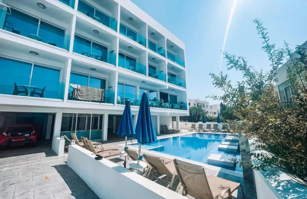 Sunny Blue Hotel-1