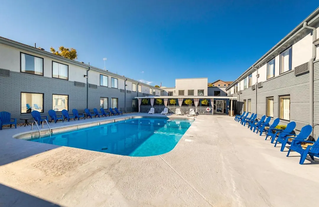 The Bransinn Entertainment District-1