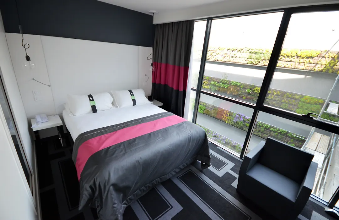 Holiday Inn Dijon Toison D'Or By Ihg-1