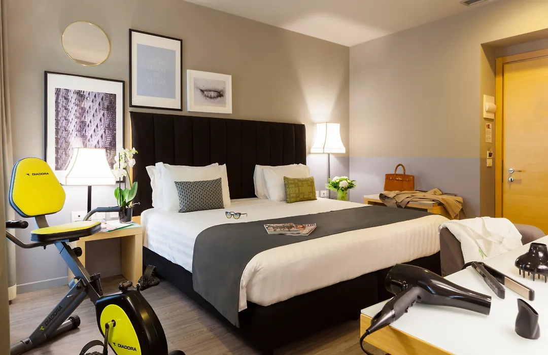Holiday Inn Milan Garibaldi Station By Ihg-1
