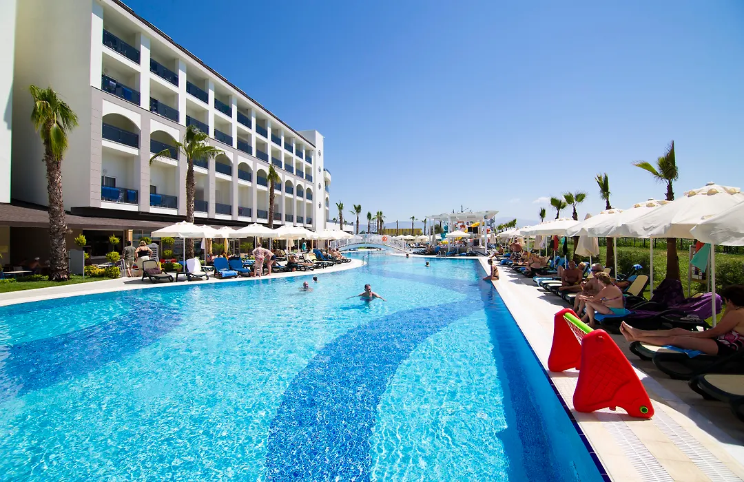 Port River Hotel & Spa-1