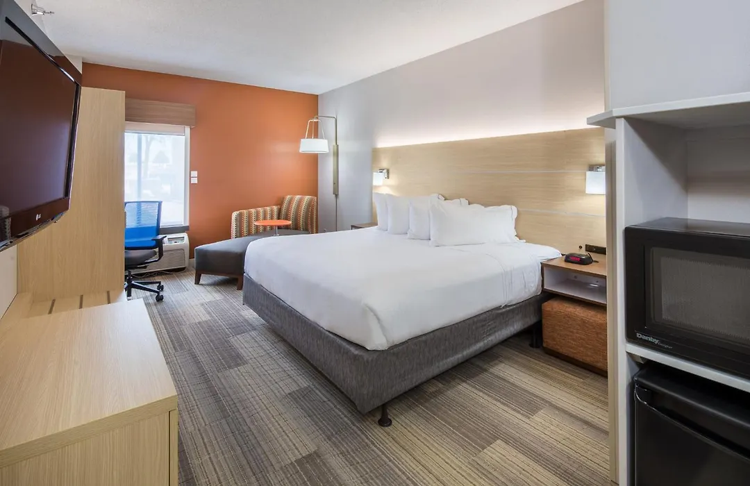 Holiday Inn Express Cedar Rapids - Collins Road By Ihg-1