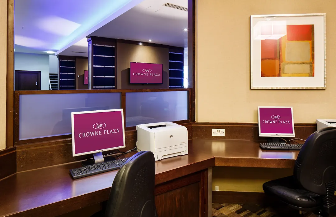 Crowne Plaza London - Gatwick Airport By Ihg-1