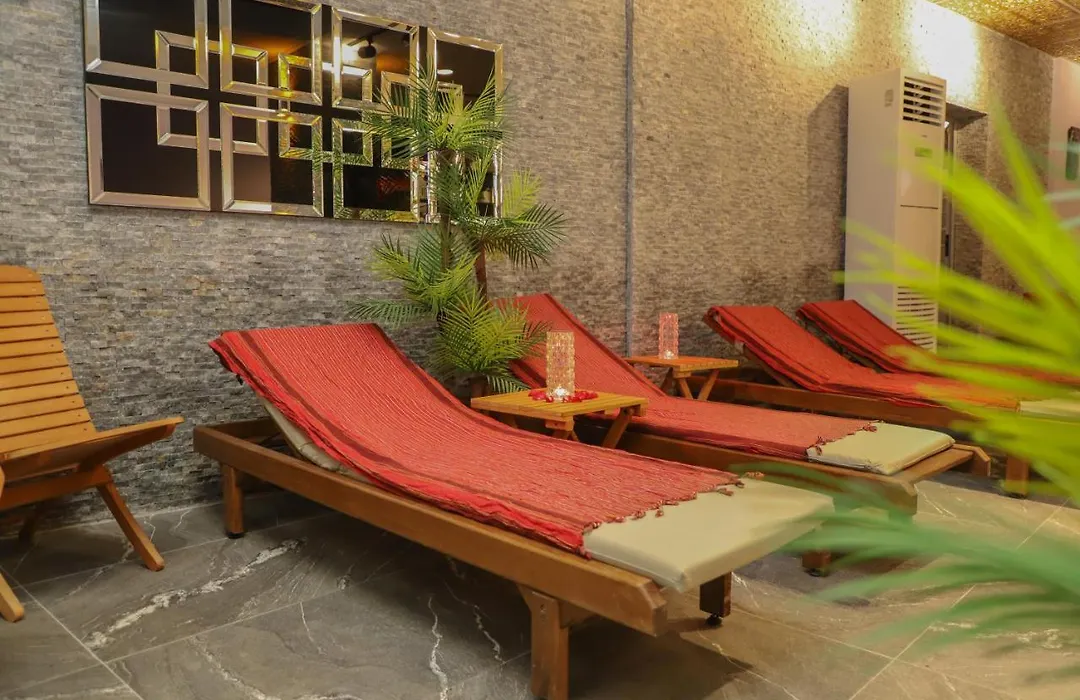 Lion Hotel-1