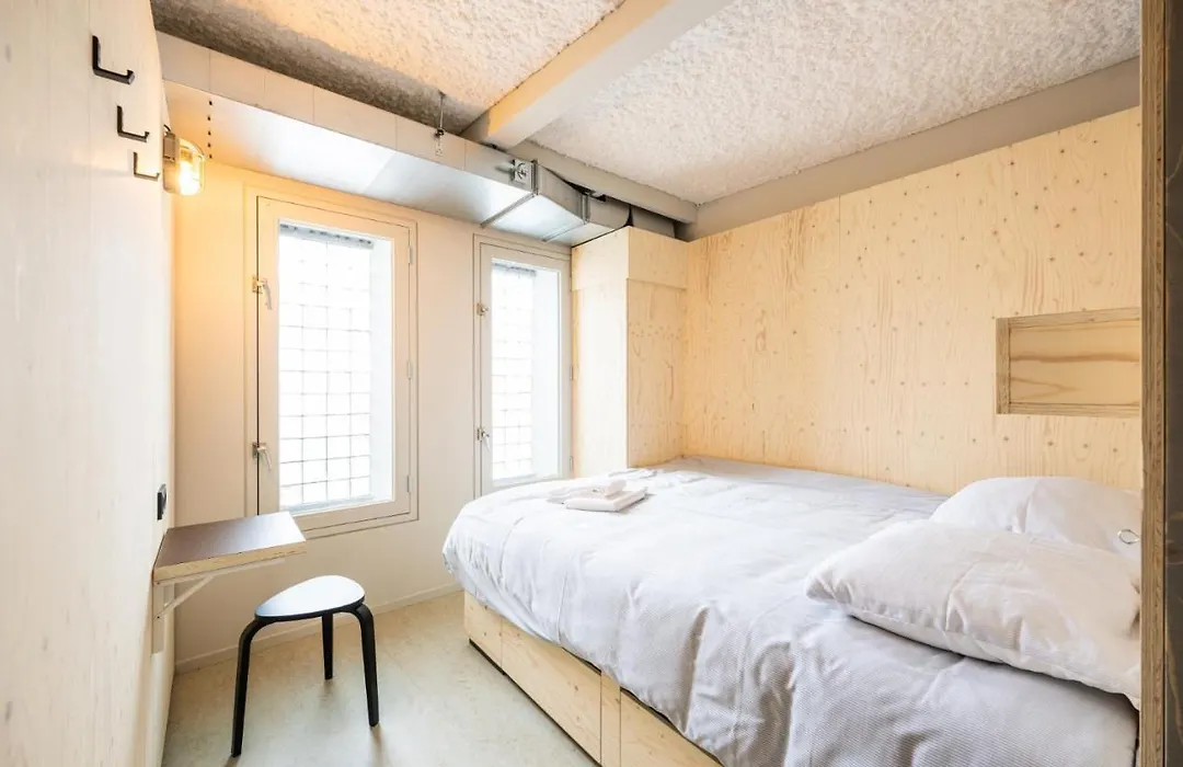 Hostel het Archief-1