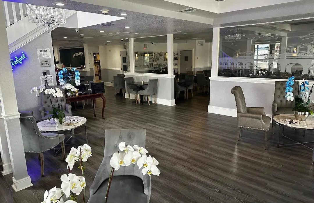 The Hotel Redland-1