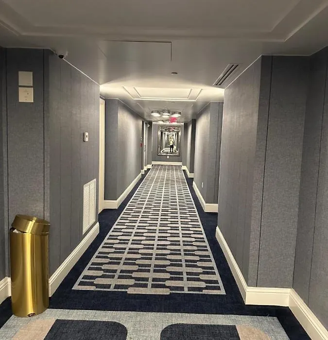 Fontainebleau Miami Beach,Tresor-1