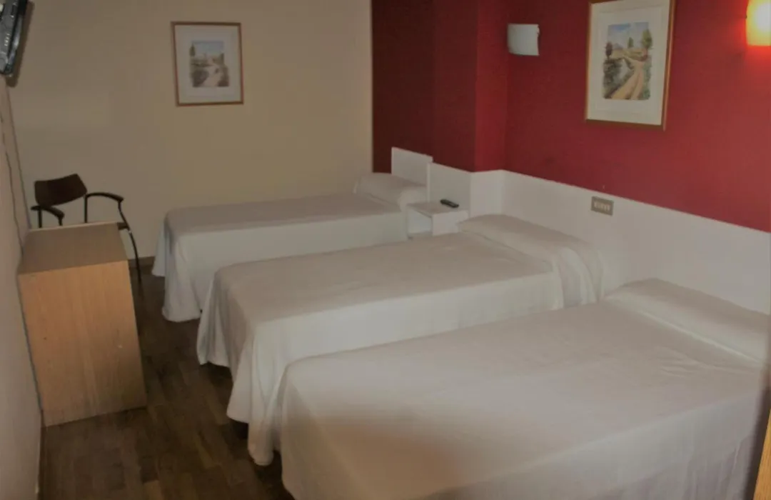 Hotel Fuente La Plata - la Eria-1