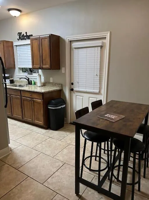 The Sfa House! Your Cozy Retreat In The Heart Of Nacogdoches,Tx!-1