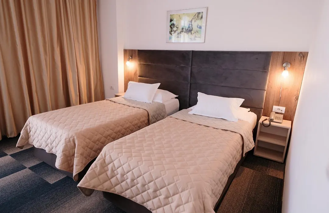 Hotel Slavija-1