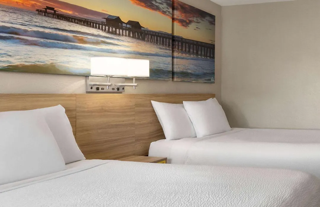 Days Inn By Wyndham Cocoa Beach Port Canaveral-1