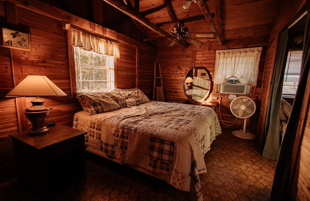 Thunderbird Lodge-1