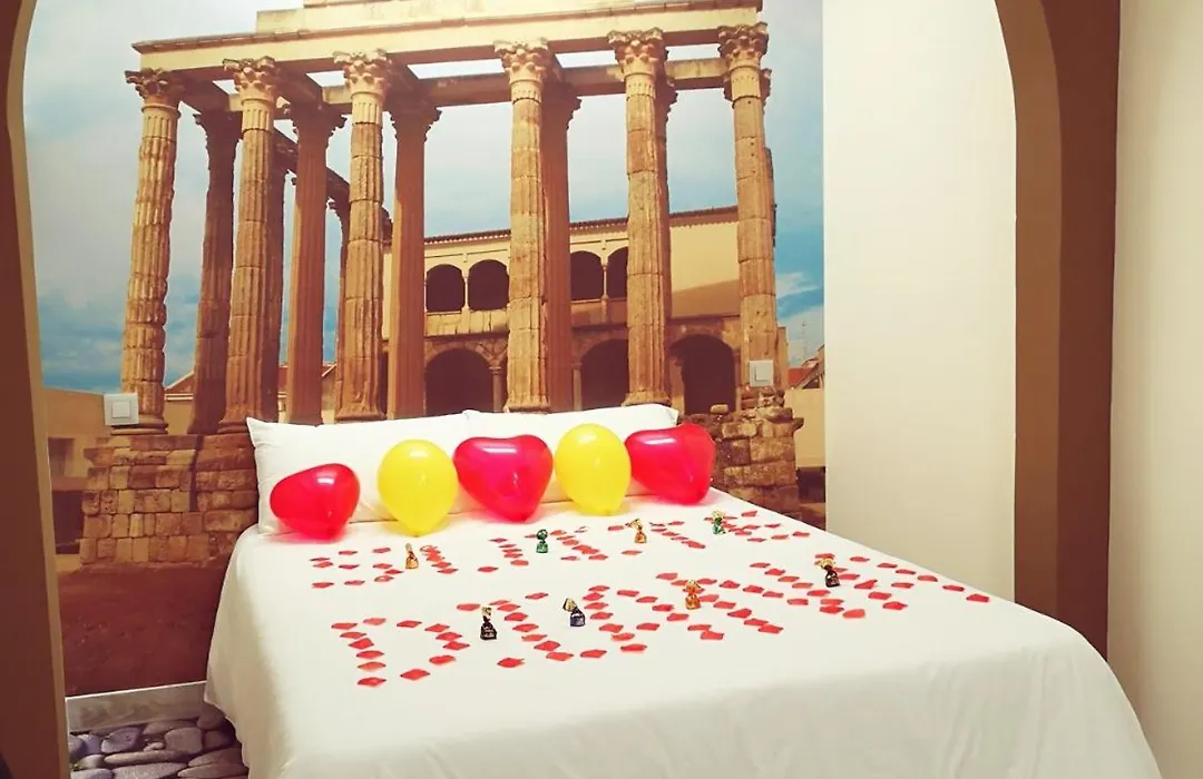 ERES EMÉRITA Apartamentos&Suites PARKING GRATUITO-1